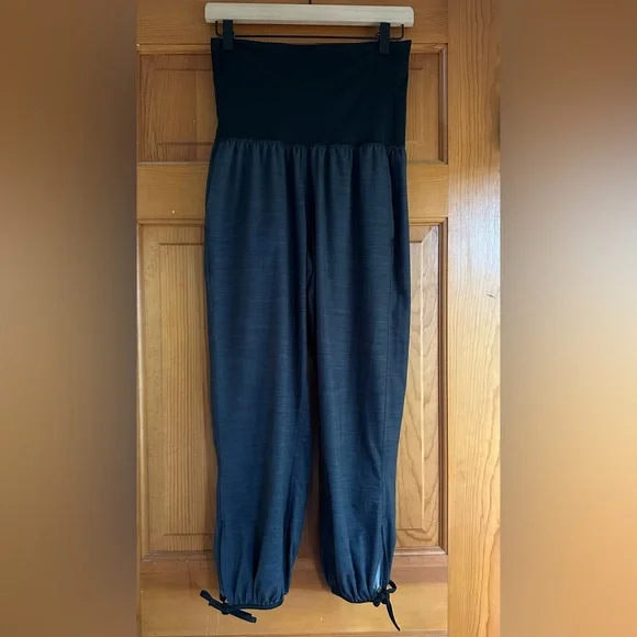 Lululemon Om Pant Commuter Denim Black / Black (Gray/Black) - Picture 13 of 15